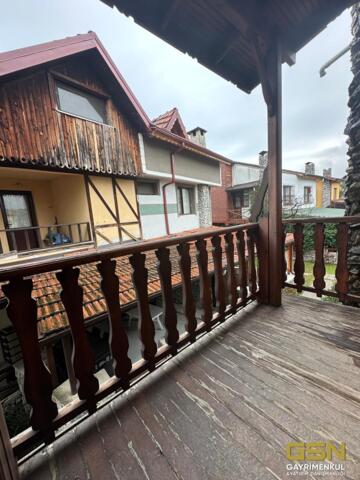 39-SAPANCADA SİTE İÇERİSİNDE SATILIK TRİBLEKS VİLLA